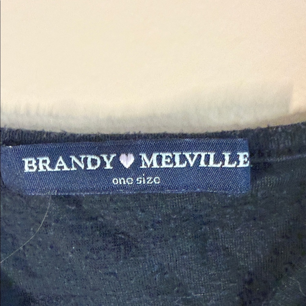 Brandy Melville Black V-Neck Spaghetti Strap Camisole - Picture 2 of 5